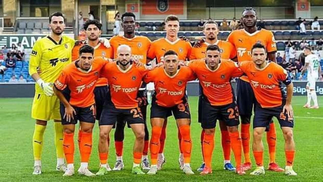 Başakşehir, Kritik Rövanşta St. Patrick's Athletic'i Ağırlıyor: Tek Farklı Galibiyet Yetecek!