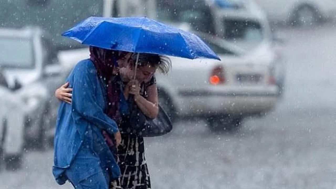 Meteoroloji'den Kritik Uyarı! 6 İlde Sağanak Felaketi! Su Baskınlarına Karşı Hazır Olun!