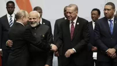 Cumhurbaşkanı Erdoğan, BRICS Zirvesi için Rusya'da: Kritik Görüşmeler Yapılacak