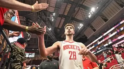 Alperen Şengün, Houston Rockets ile 185 Milyon Dolarlık Sözleşmeye İmza Attı! Türk Spor Tarihinin En Büyük Kontratı