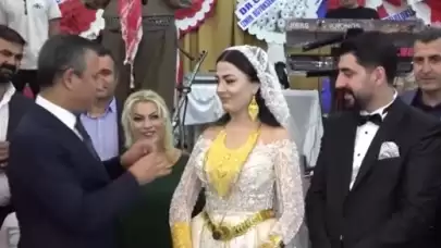 Özgür Özel Mardin’de Nikah Şahidi Oldu: "Mardinliler Artık Bize Sadece Selam Değil, Oy Da Verecek"