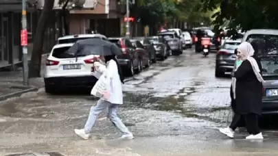 Meteoroloji Uyardı: Marmara Bölgesi ve Kuzey Ege'de Kuvvetli Yağış Bekleniyor