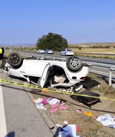 Çorum'un Sungurlu İlçesinde Trafik Kazası: Polis Memuru Çift Hayatını Kaybetti, 2 Çocukları Yaralandı