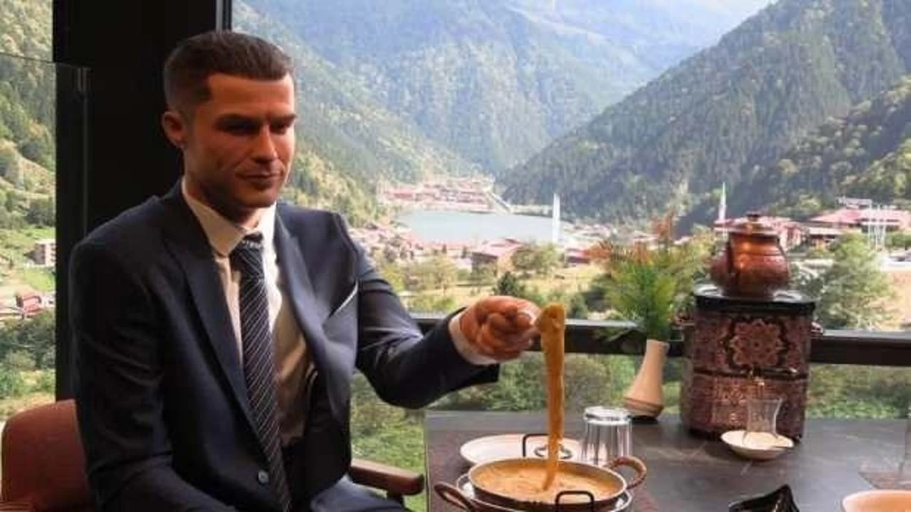 Cristiano Ronaldo'nun Trabzon'daki Bal Mumu Heykeli Olay Oldu!